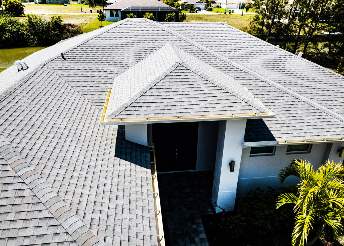 You are currently viewing 5 Factors to Consider When Choosing Roofing Material in Fort Myers and Cape Coral, FL